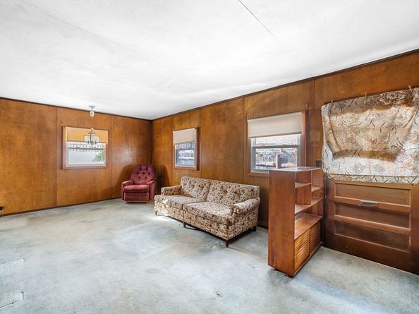 112 Hadley St, Malden MA 02148