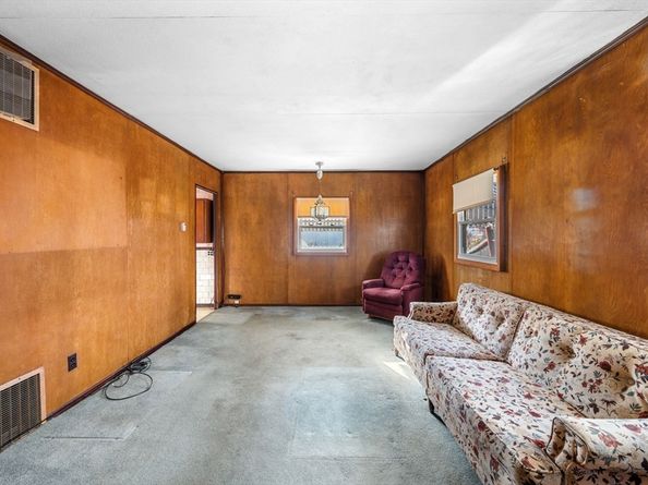 112 Hadley St, Malden MA 02148