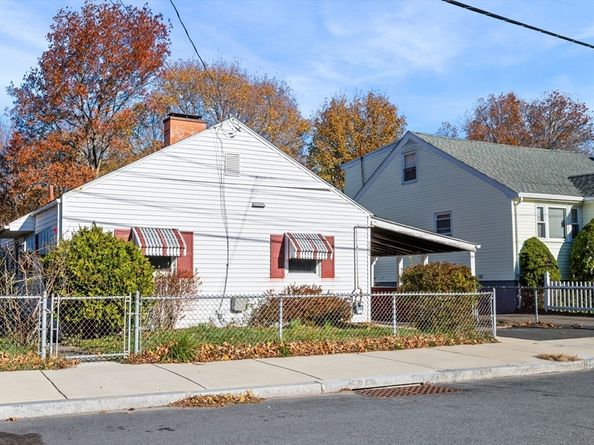 112 Hadley St, Malden MA 02148