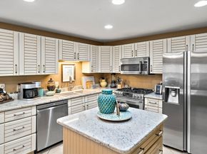 166 Armsby Rd, Sutton MA 01590