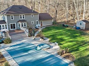 166 Armsby Rd, Sutton MA 01590