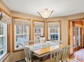 166 Armsby Rd, Sutton MA 01590