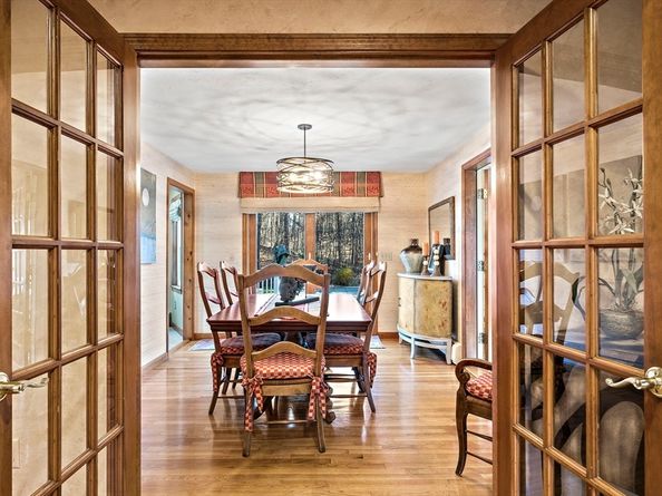 166 Armsby Rd, Sutton MA 01590