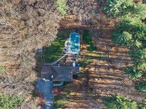 166 Armsby Rd, Sutton MA 01590