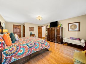 166 Armsby Rd, Sutton MA 01590