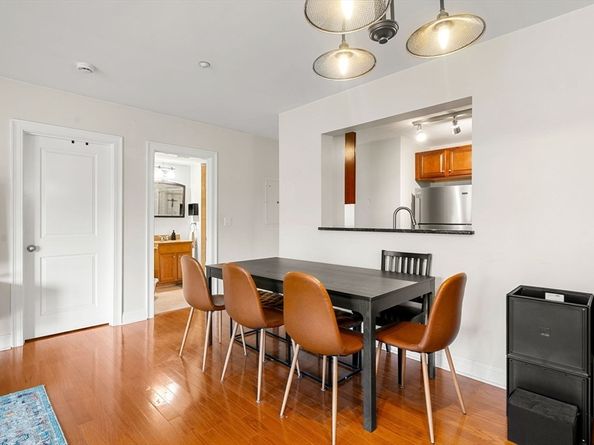 11 Cheriton Rd 102, Boston MA 02132