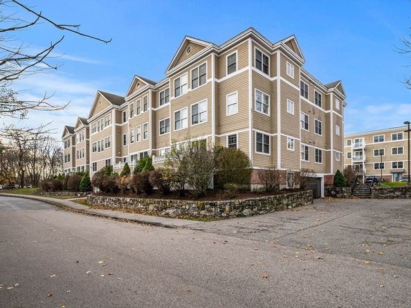 11 Cheriton Rd 102, Boston MA 02132