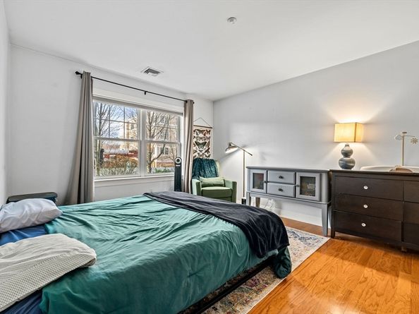 11 Cheriton Rd 102, Boston MA 02132