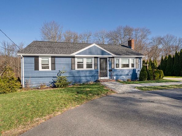 163 Pearl St, Stoughton MA 02072