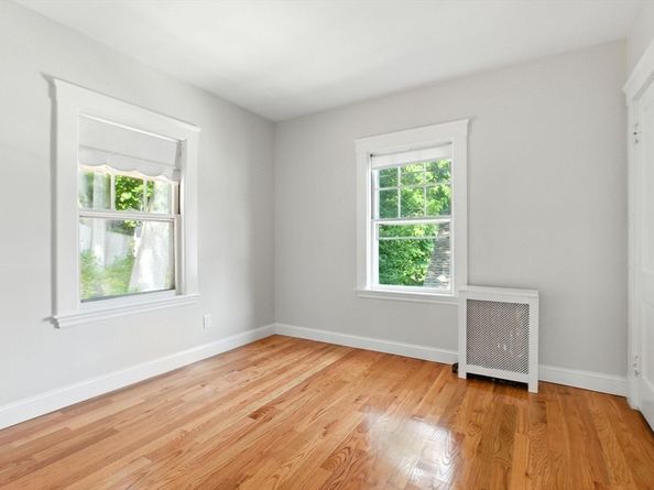 21 Upcrest Rd, Boston MA 02135