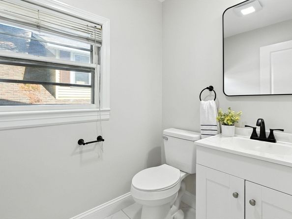 21 Upcrest Rd, Boston MA 02135