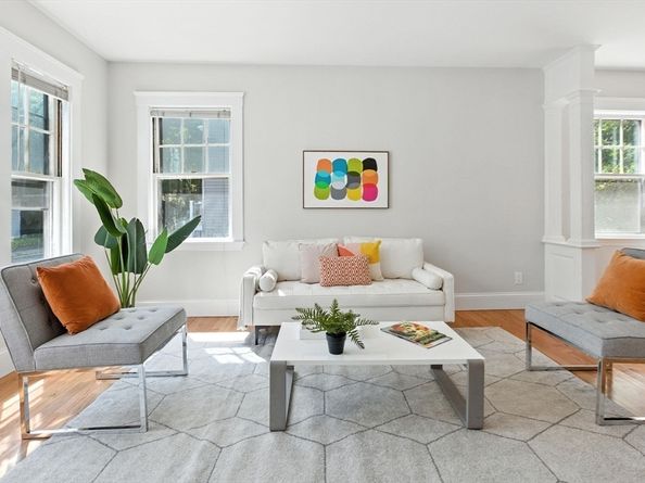 21 Upcrest Rd, Boston MA 02135