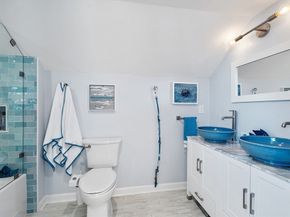 60 Rocky Neck Ave 202, Gloucester MA 01930