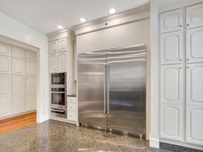 451 Wellesley St, Weston MA 02493