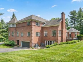 451 Wellesley St, Weston MA 02493