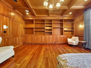 451 Wellesley St, Weston MA 02493