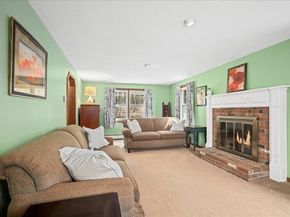 5 Garrison Heights Drive, Oxford MA 01540