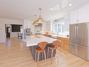 4 Dairy Farm Ln, Southborough MA 01772