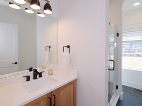4 Dairy Farm Ln, Southborough MA 01772