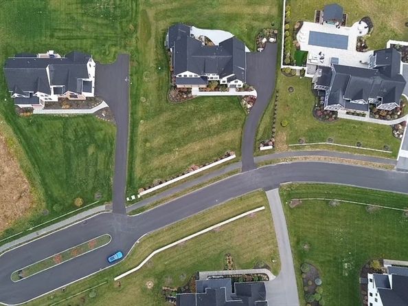 4 Dairy Farm Ln, Southborough MA 01772