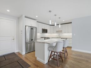 9 Independence Ave 102, Braintree MA 02184