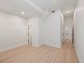 34 Salem St 301, Medford MA 02155