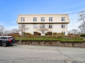 2 Ocean Ave 1M, Gloucester MA 01930