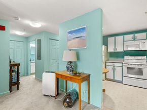 2 Ocean Ave 1M, Gloucester MA 01930