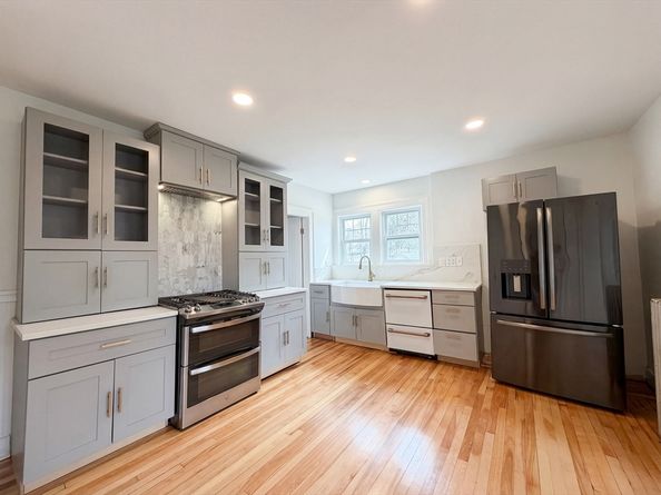 10 Perrot St, Worcester MA 01602