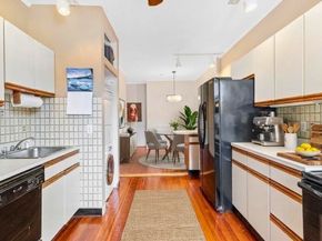 8 Euston St 8 Euston St U: 5 5, Brookline MA 02446