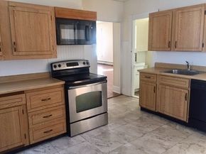 51 May St, Worcester MA 01610