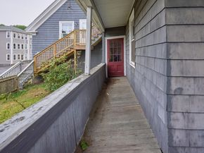 89 Mill St, Worcester MA 01603
