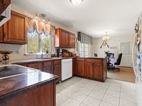 726 Blue Hill Ave, Milton MA 02186