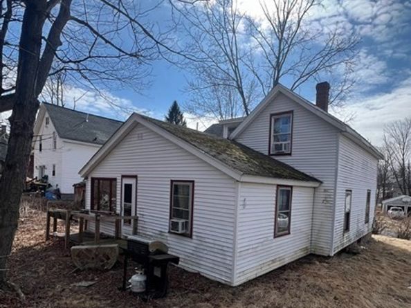 10 Green St, Brookfield MA 01506