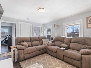 14 Central St, Ashburnham MA 01430