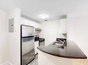 42 8th St 2110, Boston MA 02129