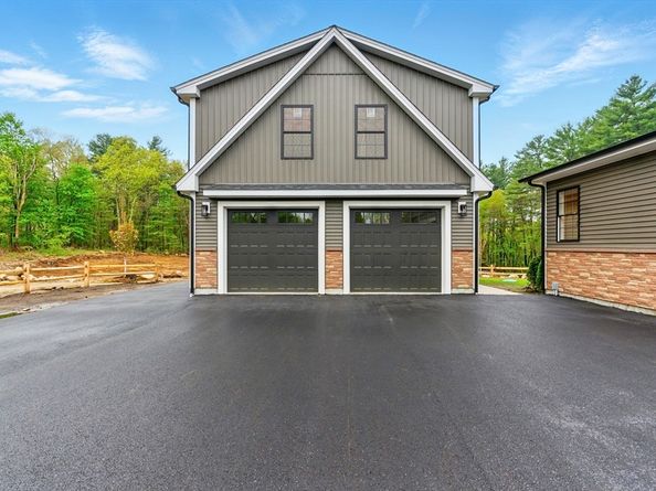 267 F S. Main Street, Hopedale MA 01747