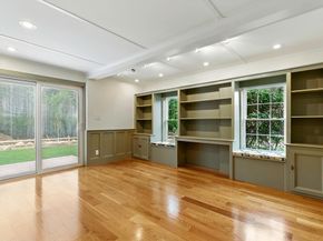 267 F S. Main Street, Hopedale MA 01747