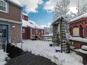 82 Lester Ln, Weymouth MA 02188