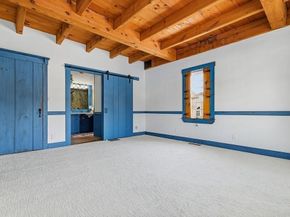 82 Lester Ln, Weymouth MA 02188