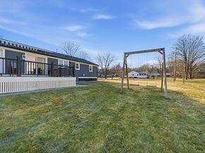 20 Mulhall Dr, Ashland MA 01721