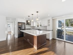 20 Mulhall Dr, Ashland MA 01721