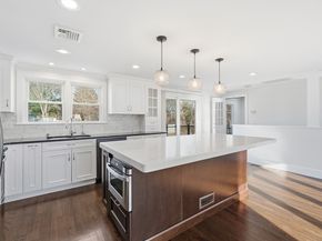 20 Mulhall Dr, Ashland MA 01721