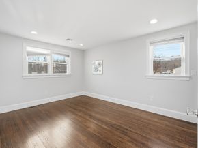 20 Mulhall Dr, Ashland MA 01721