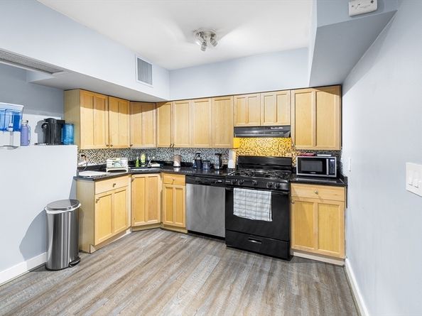 100 Lanark Rd A, Boston MA 02135