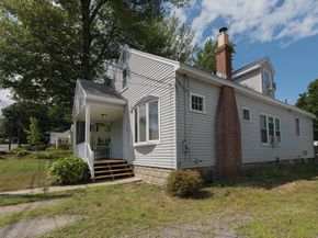 32 Clifton Street, Fitchburg MA 01420