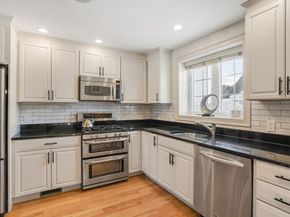 6 Maple Ln 6, Marshfield MA 02050