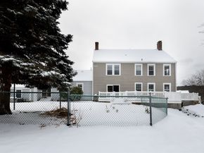 65 Pierce Rd, West Brookfield MA 01585