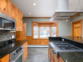 65 Pierce Rd, West Brookfield MA 01585