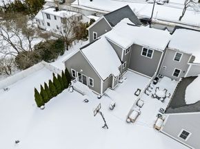 82 Pleasant Street 82, Medfield MA 02052